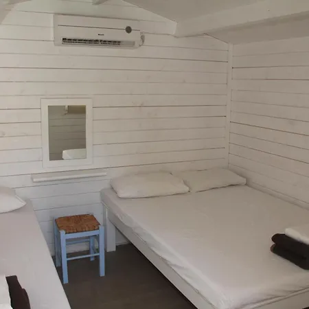 Far Out Beach Club Resort & Camping Mylopotas Kamer foto