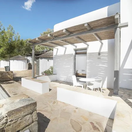 Far Out Beach Club Resort & Camping Mylopotas Buitenkant foto