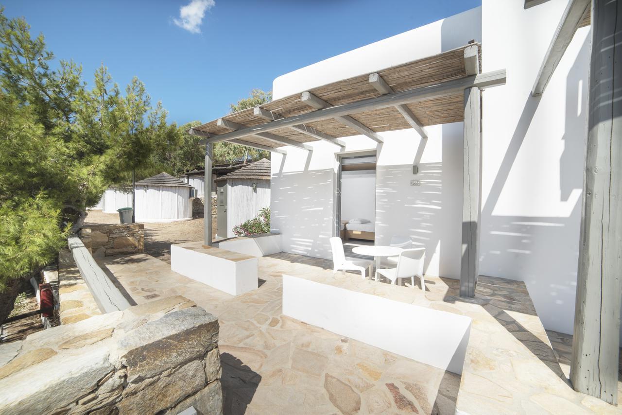Farout - Beachresort & Camping * Mylopotas